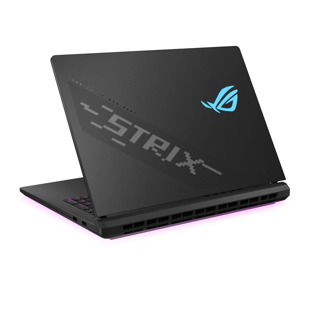 Gaming Laptop 18in 240Hz Mini LED Display RTX 5090 32GB 16TB SSD k7