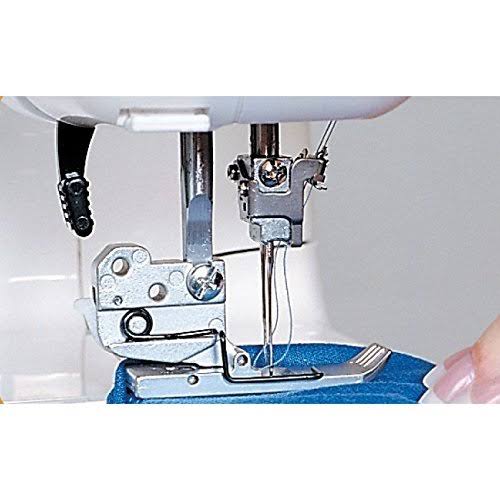 Coverstitch Machine with Bonus Bundle k7q
