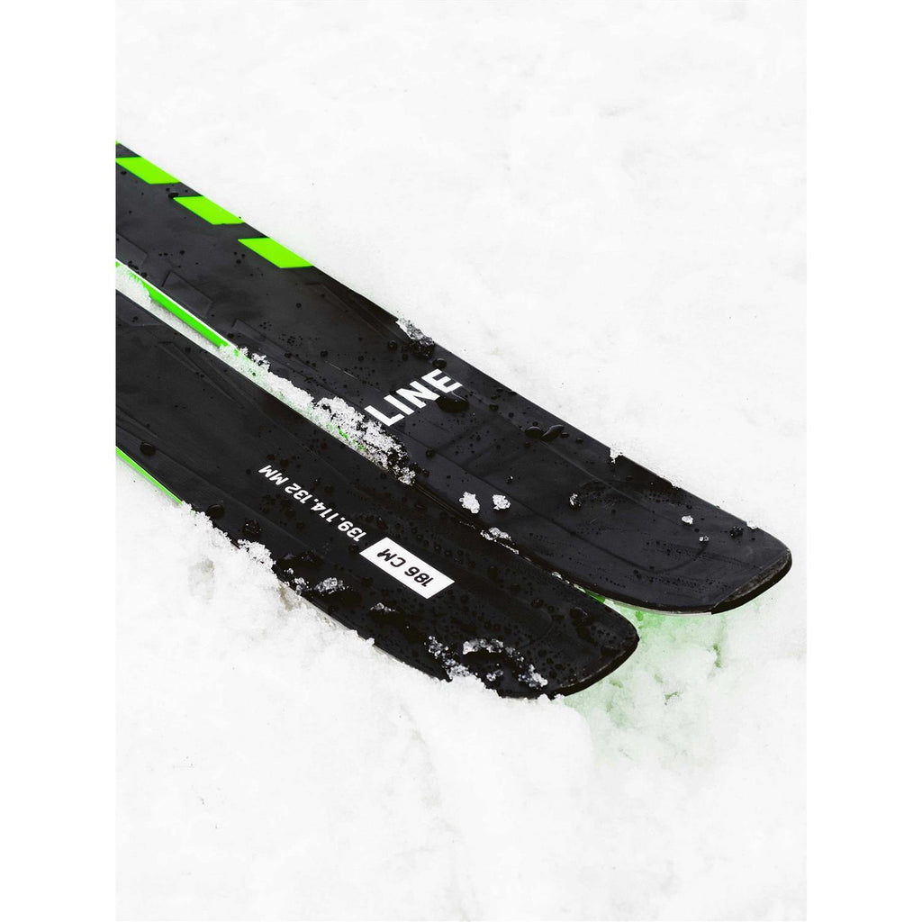Skis 104 Optic q7